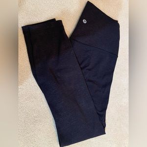 BLACK LULULEMON ALIGN LEGGINGS-SZ 6